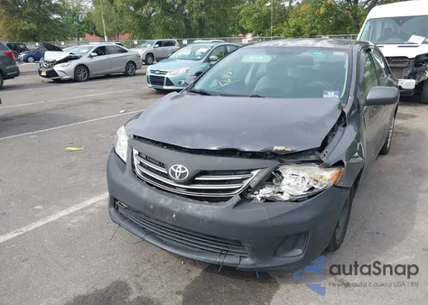 2013 Toyota Corolla Le z USA, uszkodzony, nr VIN 2T1BU4EE3DC007318